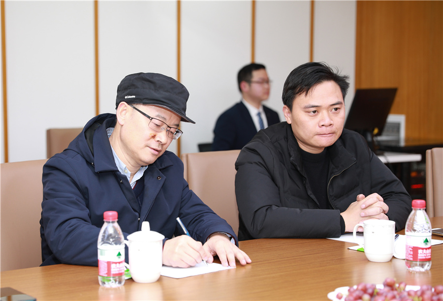 湖南工商大学黄福华院长一行莅临凯发k8一触即发医药集团总部参观调研